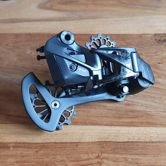 carbon upgrade for SRAM XX1 AXS derailleur + extralite pulley wheels