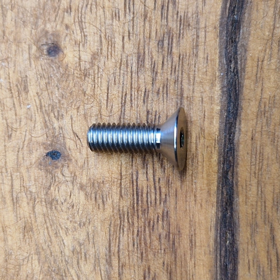 M5 x 15 titanium grade 5 bolt DIN 7991