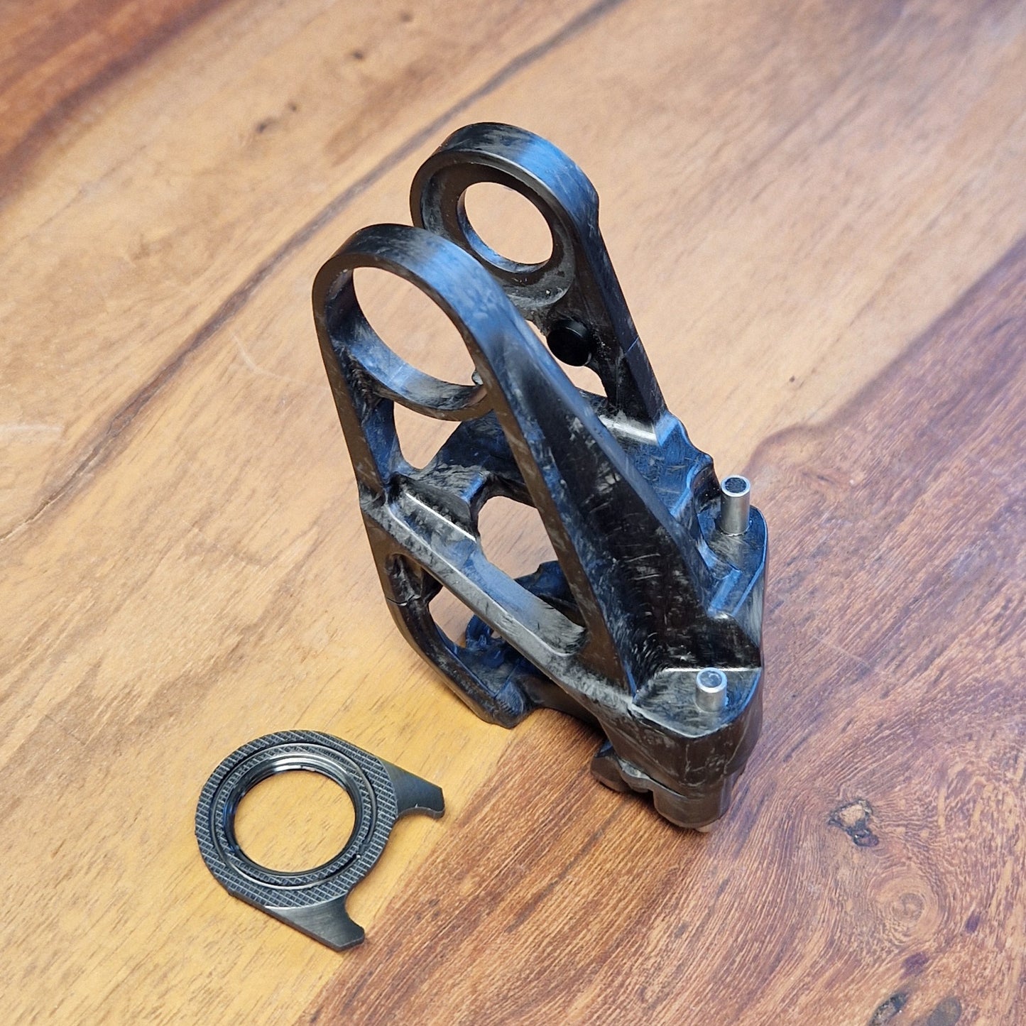 carbon b-knuckle for SRAM transmission derailleur