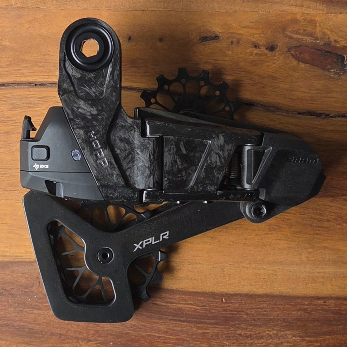 SRAM RED XPLR t-type derailleuer with full carbon upgrade + extralite pulley wheels